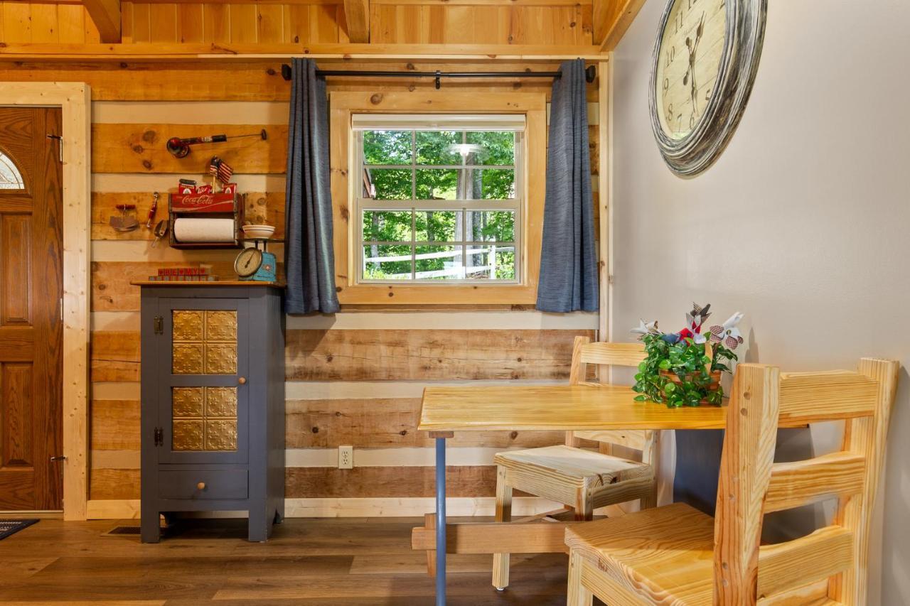 Nestled Inn McCookville Luaran gambar