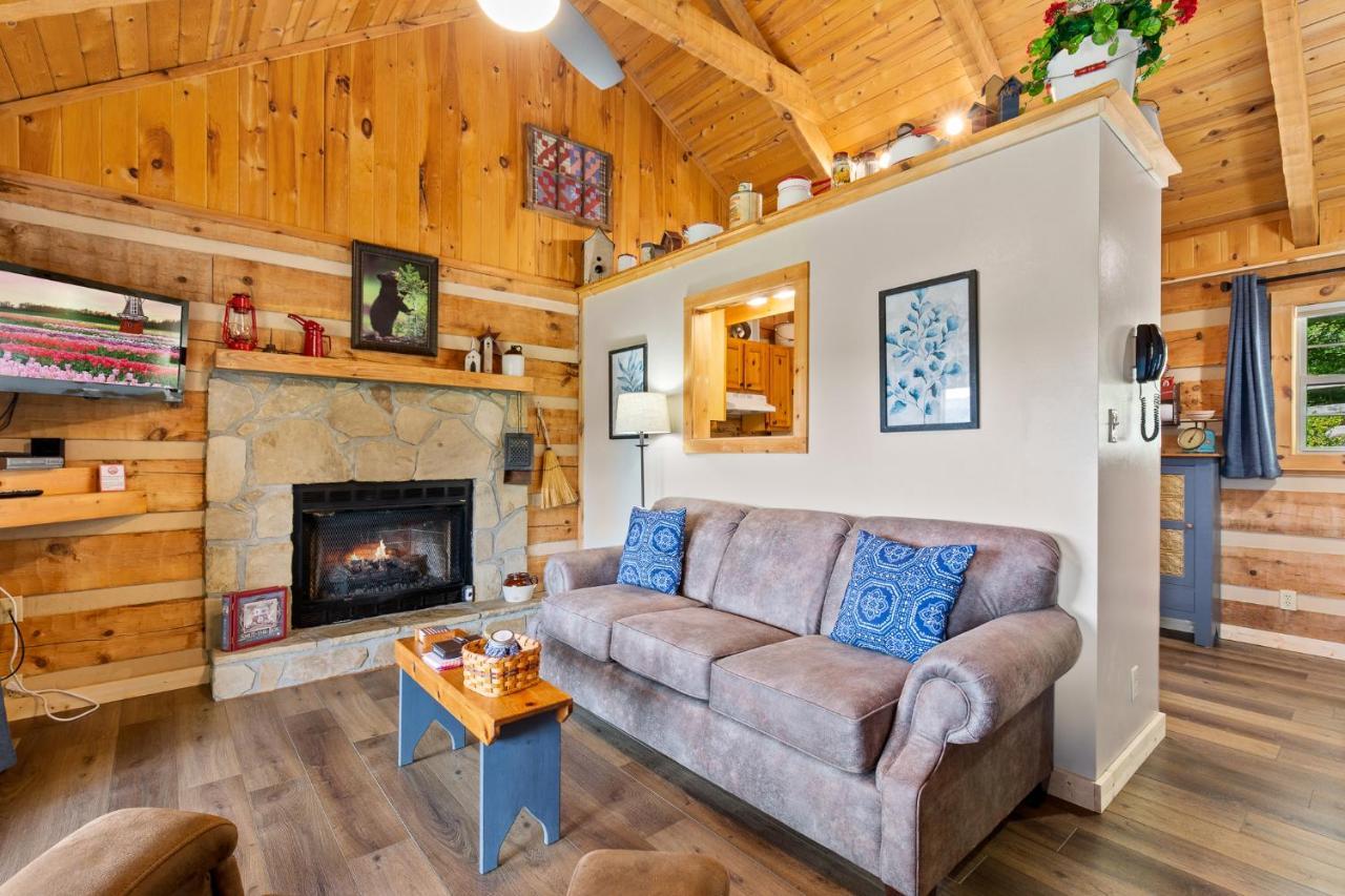 Nestled Inn McCookville Luaran gambar